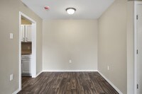 Building Photo - Estrella at Kiest Apartments in Dallas, Texas