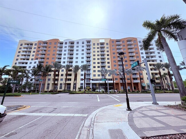 18800 NE 29th Ave in Miami, FL - Building Photo - Building Photo