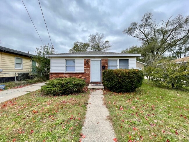 property at 1765 Huizenga St