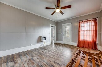 407 N Jordan St in Whitesboro, TX - Building Photo - Building Photo