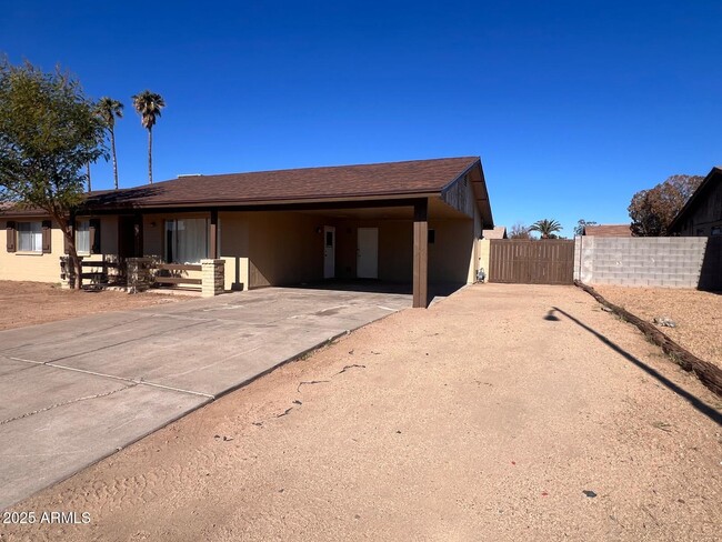 1342 W Morrow Dr in Phoenix, AZ - Building Photo - Building Photo