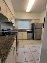 2301 NW 96th Terrace in Pembroke Pines, FL - Building Photo - Building Photo