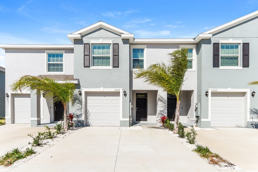 11839 Stoneport Pl in Riverview, FL - Building Photo