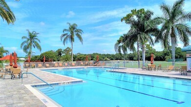 629 Back 9 Dr in Venice, FL - Foto de edificio - Building Photo