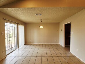 9607 Hanford St in Houston, TX - Building Photo - Building Photo