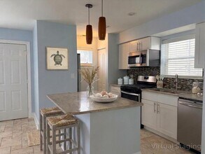 6540 S Kenwood Ave in Chicago, IL - Building Photo - Building Photo