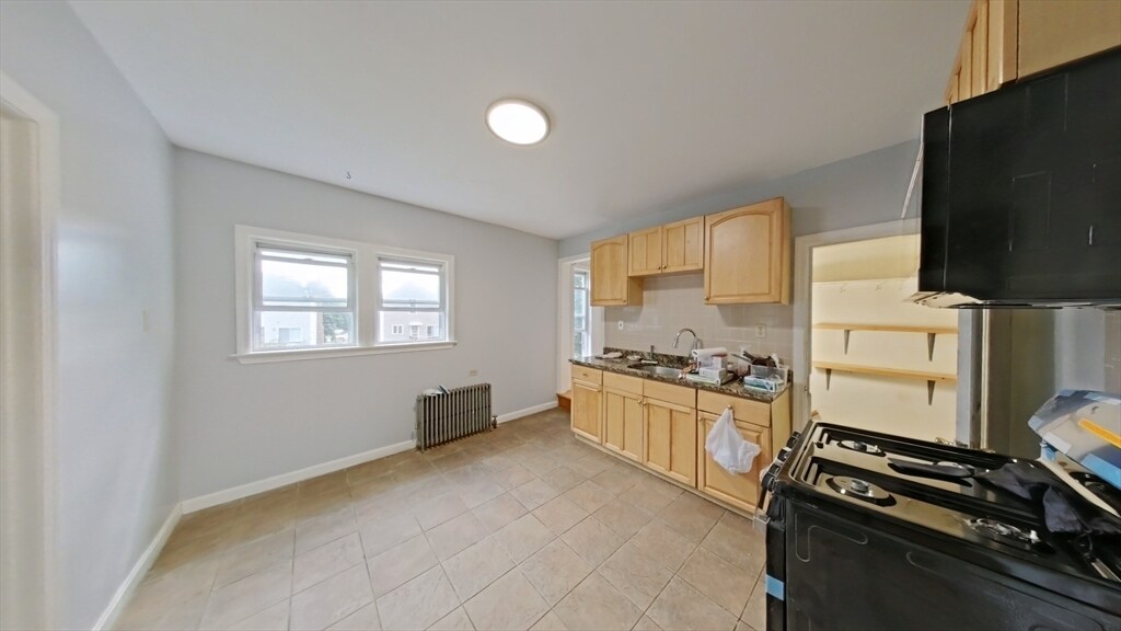 24 Kent St in Quincy, MA - Building Photo