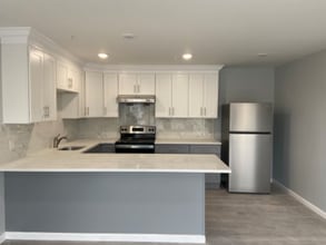 140 S Easton Rd in Glenside, PA - Foto de edificio - Building Photo