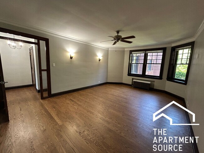 4519 N Wolcott Ave, Unit 2 in Chicago, IL - Foto de edificio - Building Photo