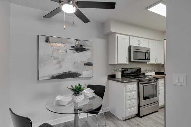 Trails at Harris in Mesa, AZ - Building Photo - Interior Photo