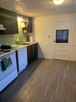 938 Vine St, Unit 2 in Danville, PA - Building Photo