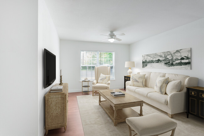 Willow Trace in Plainville, MA - Building Photo - Building Photo
