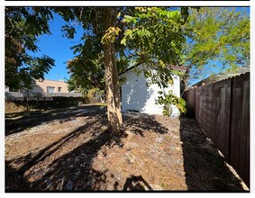 1762 NW 63rd St in Miami, FL - Building Photo - Building Photo
