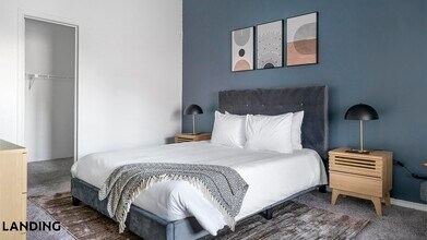 1071 Clayton Ln in Austin, TX - Building Photo - Building Photo