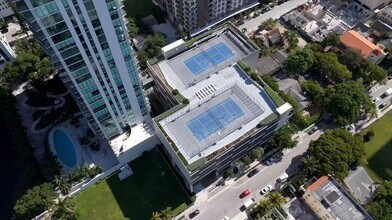 460 NE 28th St, Unit 1408 in Miami, FL - Building Photo - Building Photo