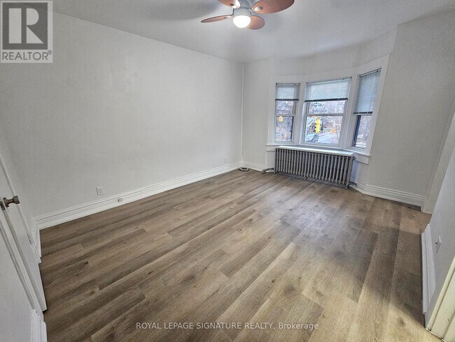 534 Dovercourt Rd in Toronto, ON - Building Photo - Building Photo