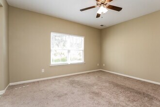 110 Hill Crest Cir in Hiram, GA - Foto de edificio - Building Photo