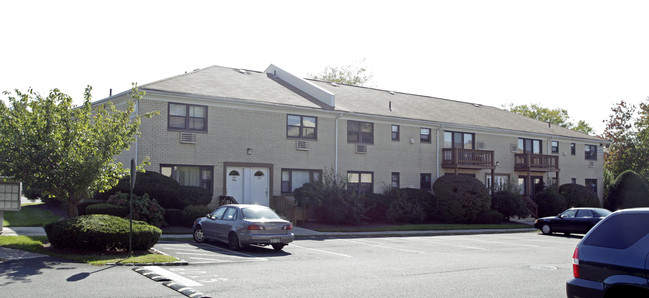 Hillcrest Point Apartments