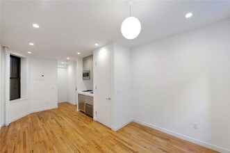 188 6th Ave-Unit -#RS2 in New York, NY - Building Photo - Building Photo