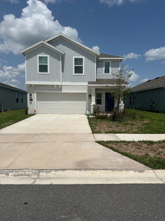 517 Reggie Rd in Lake Wales, FL - Building Photo