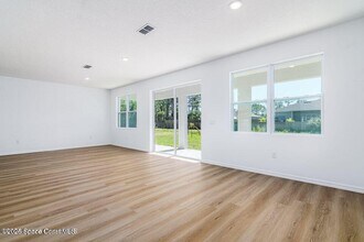 1398 Saxony Rd SW in Palm Bay, FL - Building Photo - Building Photo
