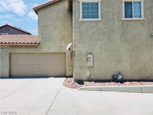 property at 9849 Fountain Walk Ave