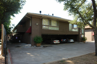 4408 McKinney Ave in Dallas, TX - Building Photo - Building Photo