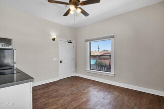 5753 W Glendale Ave in Glendale, AZ - Building Photo - Building Photo
