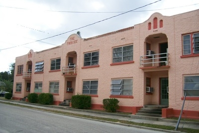 The Twin Six in Bradenton, FL - Foto de edificio - Building Photo