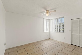 12124 Saint Andrews Pl, Unit 102 in Miramar, FL - Building Photo - Building Photo