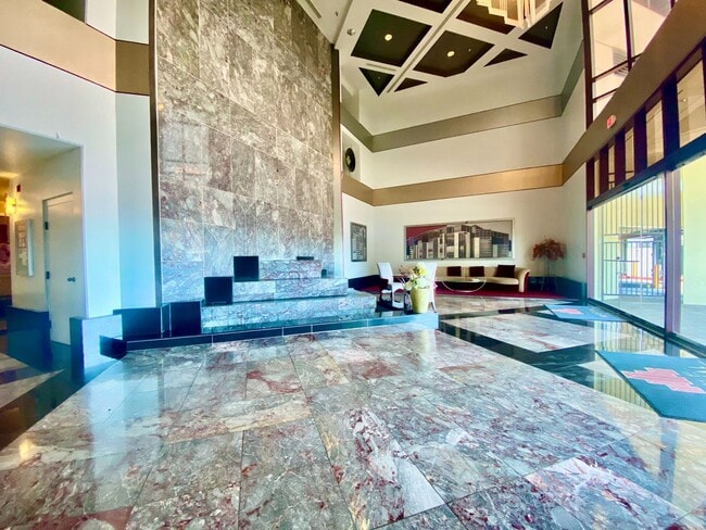 property at 725 Kapiolani Blvd