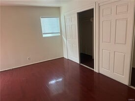 7357 Darby Ave in Los Angeles, CA - Building Photo