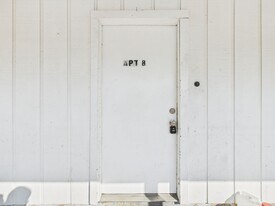 321 Bellot St in Lafayette, LA - Building Photo