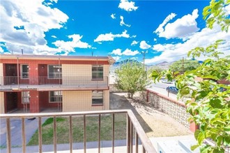 Titanic Apartments in El Paso, TX - Building Photo - Other