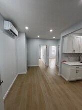 3258 86th St, Unit 2-bed 2B in East Elmhurst, NY - Foto de edificio - Building Photo