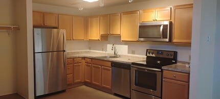 Campus View Historic Apartments in Fergus Falls, MN - Building Photo - Building Photo