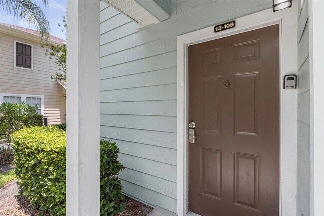 5350 Diplomat Ct in Kissimmee, FL - Building Photo - Building Photo