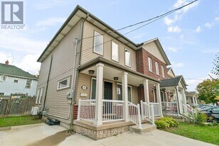 40 Tasker St in St Catharines, ON - Building Photo