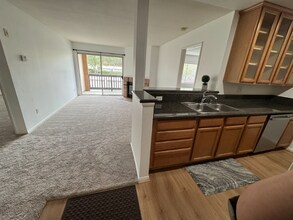 7180 Shoreline Dr, Unit 5205 in San Diego, CA - Building Photo - Building Photo