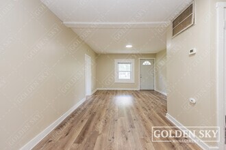 1704 W 15th St in Muncie, IN - Foto de edificio - Building Photo
