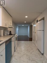 39 Main St in Toronto, ON - Building Photo