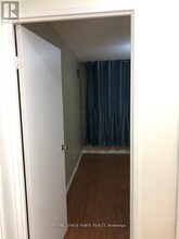 3695 Kaneff Crescent in Mississauga, ON - Building Photo - Building Photo