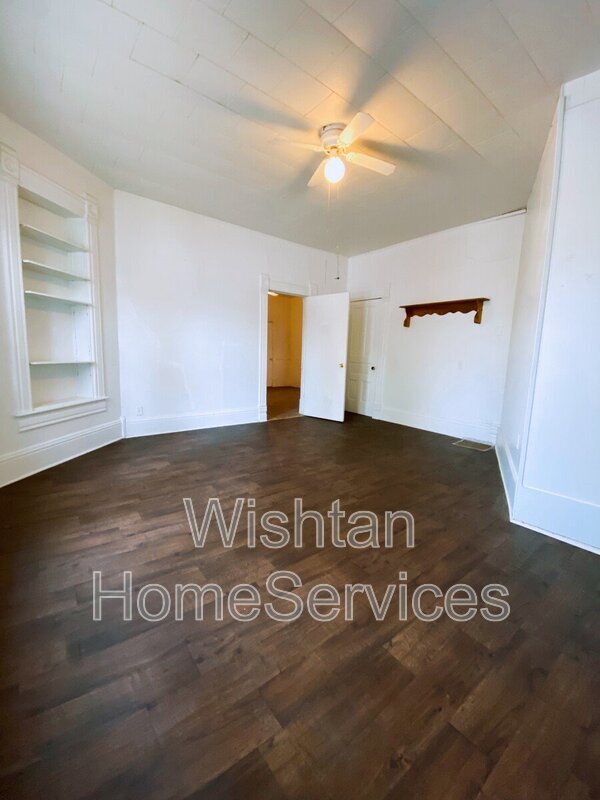 236 W Washington St in Macomb, IL - Building Photo - Building Photo