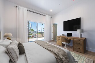 242 N Dillon St, Unit 240 N Dillon St in Los Angeles, CA - Foto de edificio - Building Photo