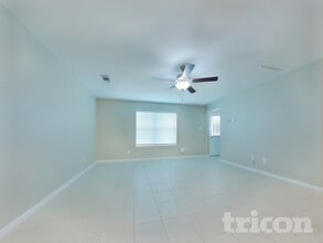 540 Red Dusk Paint Dr in La Marque, TX - Foto de edificio - Building Photo