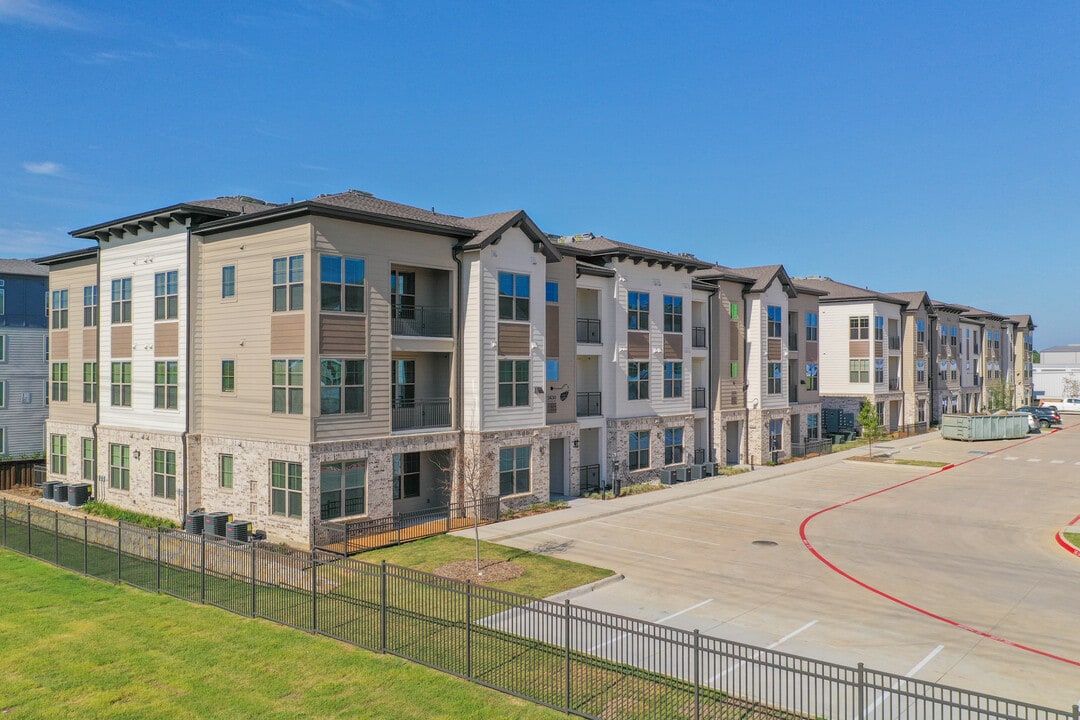 Eden Keller Ranch in Keller, TX - Building Photo