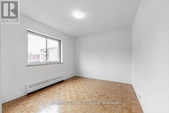 165 Colborne Ave in Richmond Hill, ON - Building Photo - Building Photo