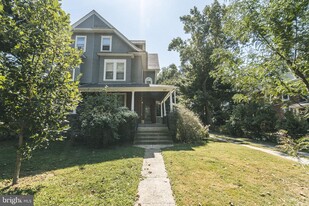 113 Walnut Ave