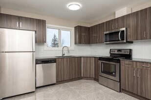 Lymburn in Edmonton, AB - Building Photo