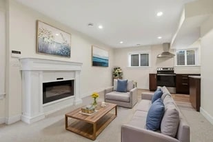 20347 98A Av in Langley, BC - Building Photo